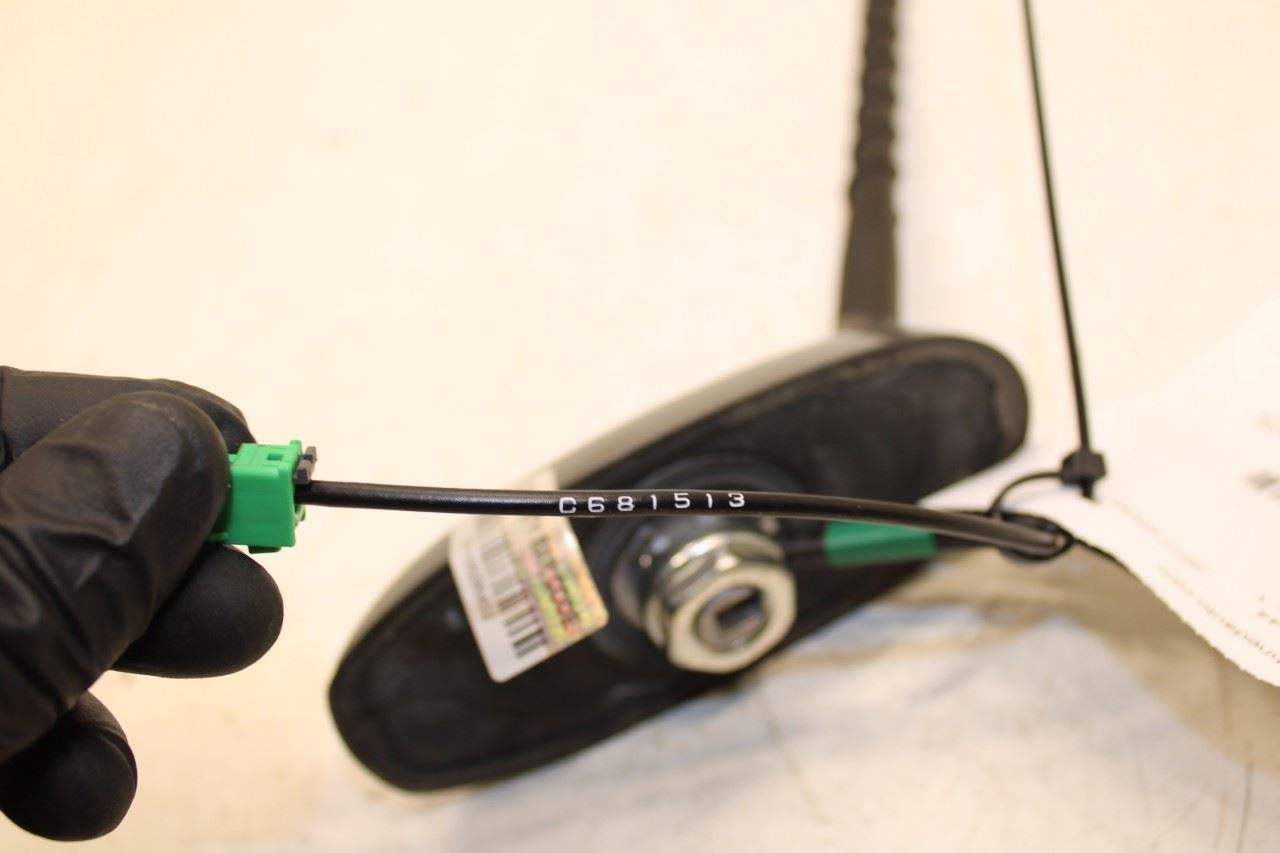 2014-2017 Infiniti QX50 Roof Exterior Satellite Antenna 28208-1UR5A OEM - Alshned Auto Parts