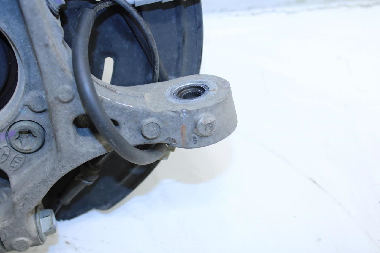 19-20 Hyundai Santa Fe AWD Front Right Side Spindle Knuckle Hub 51711-S1100 OEM - Alshned Auto Parts