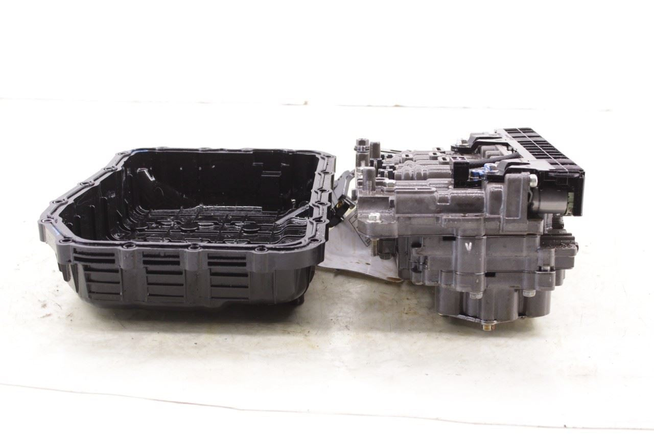 16-18 Kia Sorento EX 3.3L AWD 6-Spd Auto Transmission Valve Body w/ Oil Pan 26K - Alshned Auto Parts