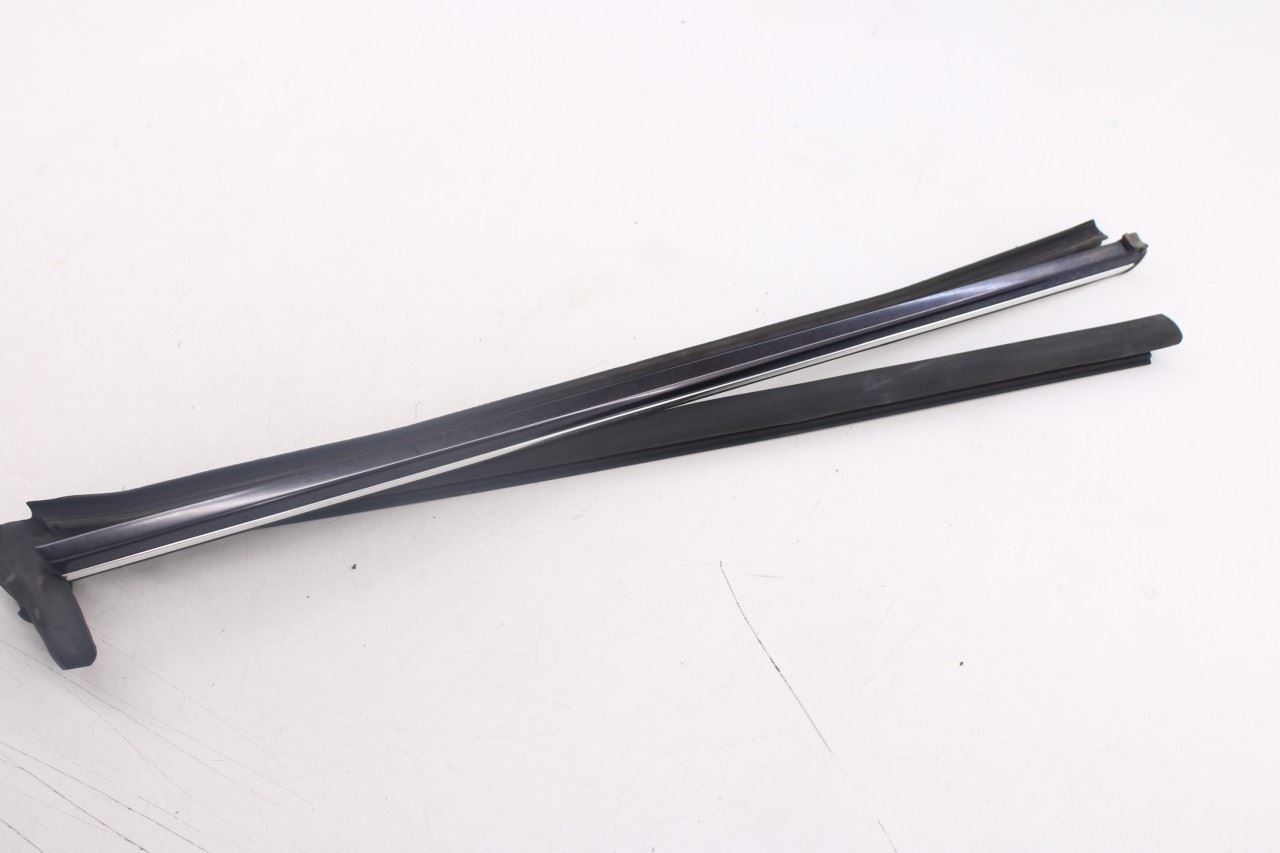 2006-2009 Mercedes-Benz CLK350 Rear Left Quarter Window Molding Strip 20967003382