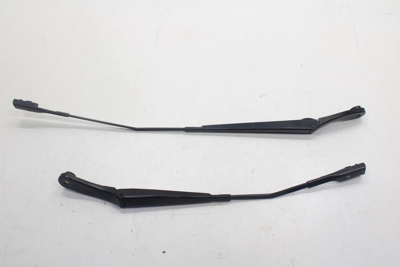 17-2025 Alfa Romeo Giulia Ti AWD 2.0L Front Left and Right Wiper Arm 68300869AA - Alshned Auto Parts