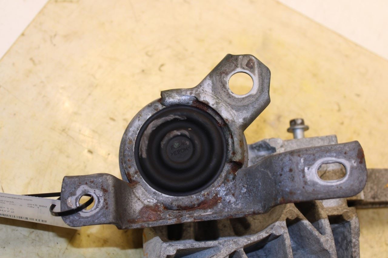 2015-2018 Volvo S60 T5 Premier 2.0L FWD Front Right Engine Support Mount Bracket - Alshned Auto Parts