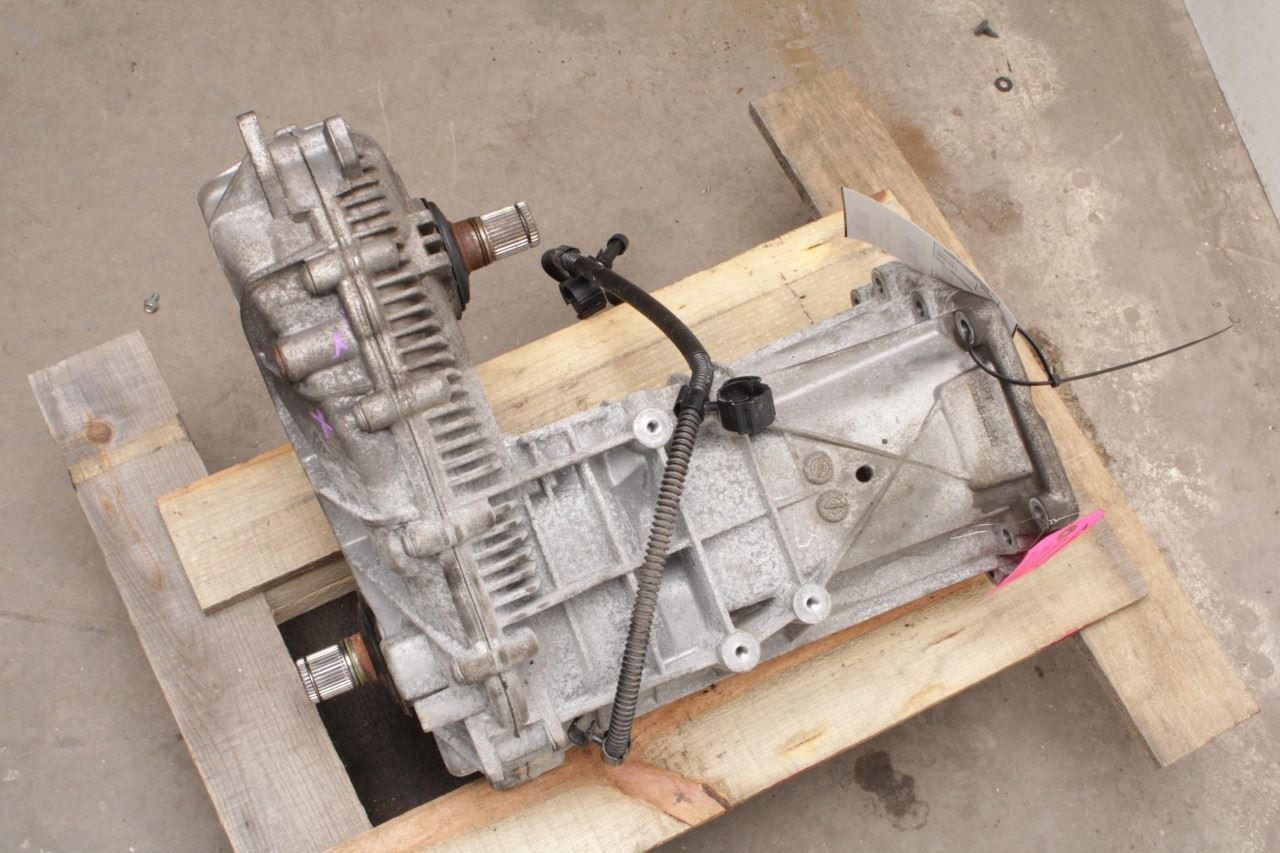 2011-18 Porsche Cayenne Platinum 3.6L AWD Transfer Case MPT 86K 95834101029 OEM - Alshned Auto Parts