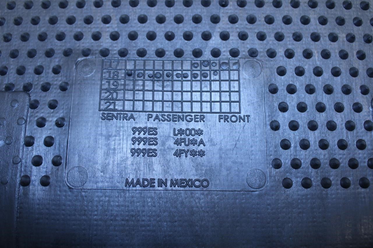 13-19 Nissan Sentra SV Front and Rear Interior Carpet Floor Mats 999E2-L2000 OEM - Alshned Auto Parts