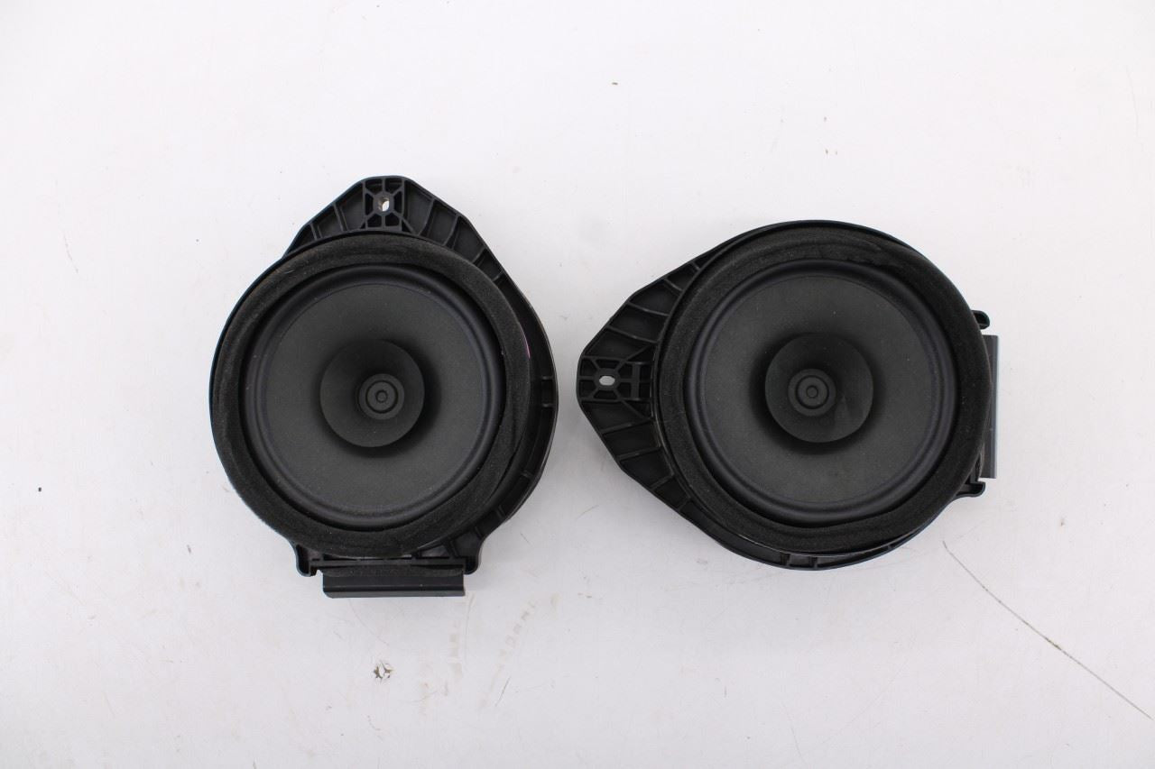 2018-2024 Chevrolet Equinox LT Rear Right and Left Door Audio Speaker 390351650