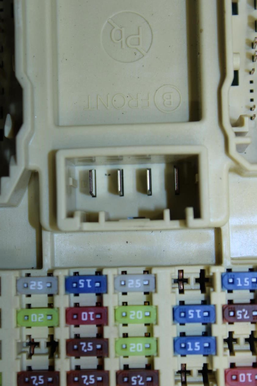 19-20 Hyundai Santa Fe 2.4L Instrument Panel Fuse Relay Junction Box 91950-S2180 - Alshned Auto Parts