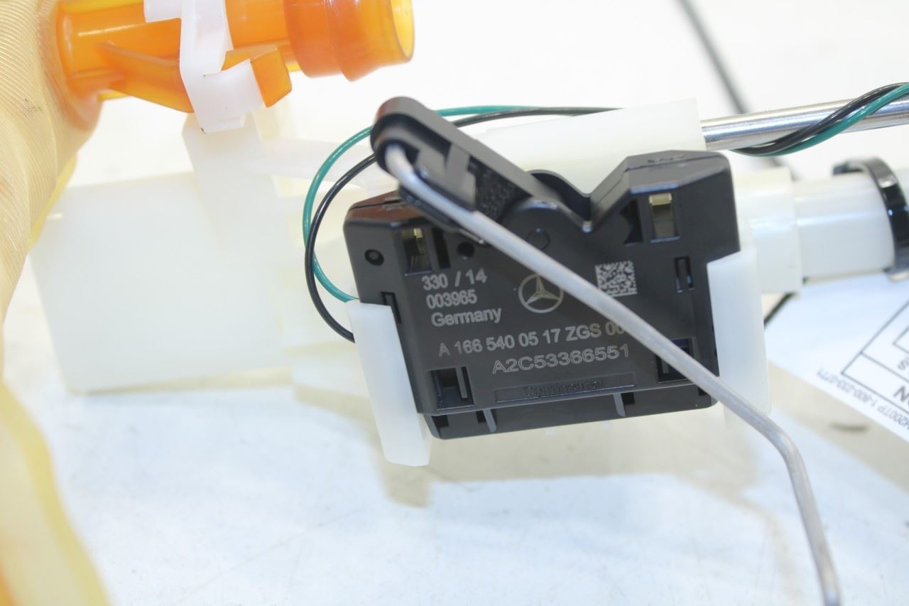 2012-15 Mercedes-Benz ML350 Fuel Tank Sender Unit Level Sensor 166-470-04-90 OEM - Alshned Auto Parts