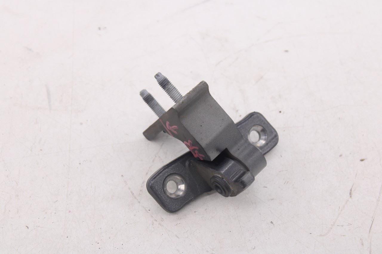 2015-2021 Mercedes-Benz C300 4Matic Front Right Side Door Hinge Upper and Lower17