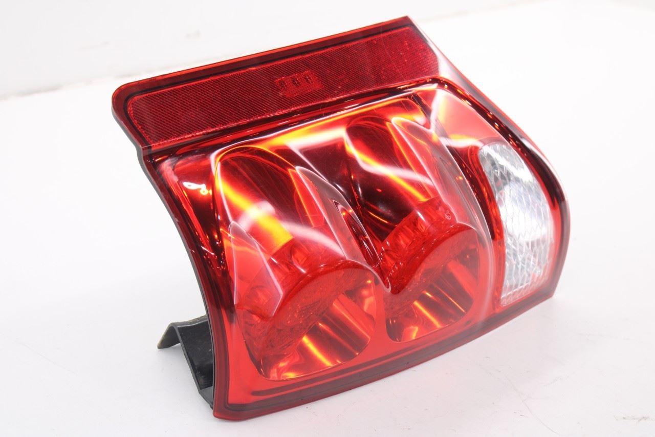 2011-2020 Dodge Grand Caravan GT Rear Right Side Tail Light Lamp 5182534AD OEM2