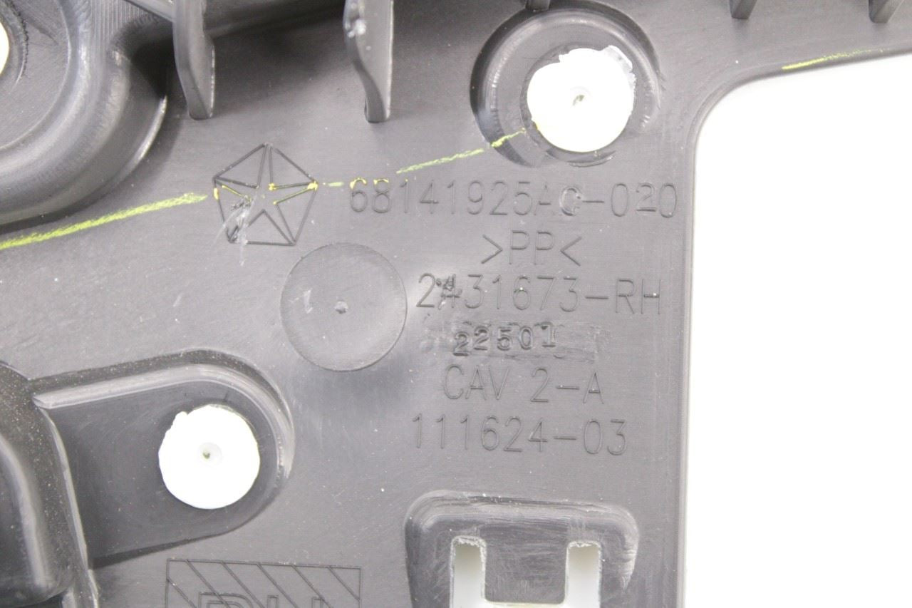 2017-2018 Jeep Cherokee Limited Front Right Side Door Trim Panel 6MD222X9AA OEM - Alshned Auto Parts