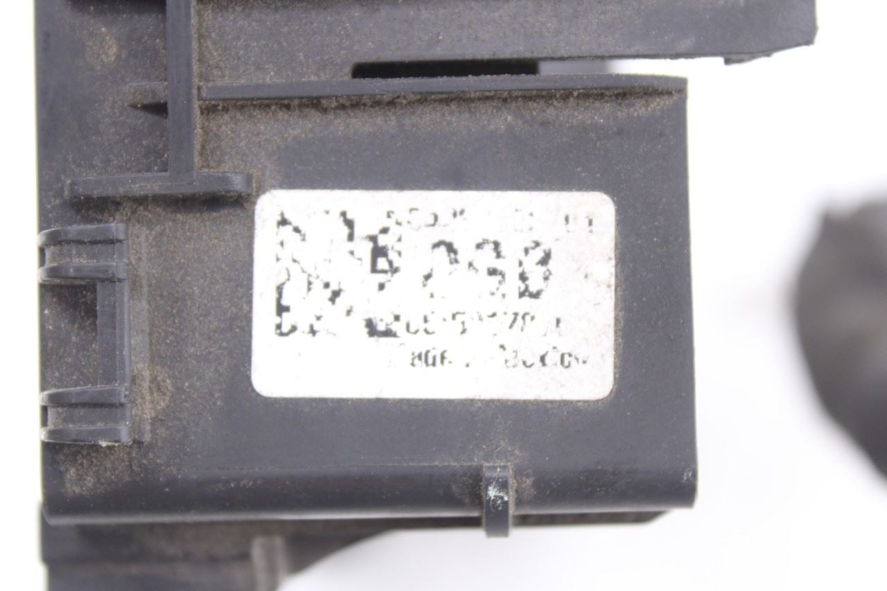 18-22 Chevrolet Equinox Gmc Terrain Battery Distribution Fuse Block 85134219 OEM12