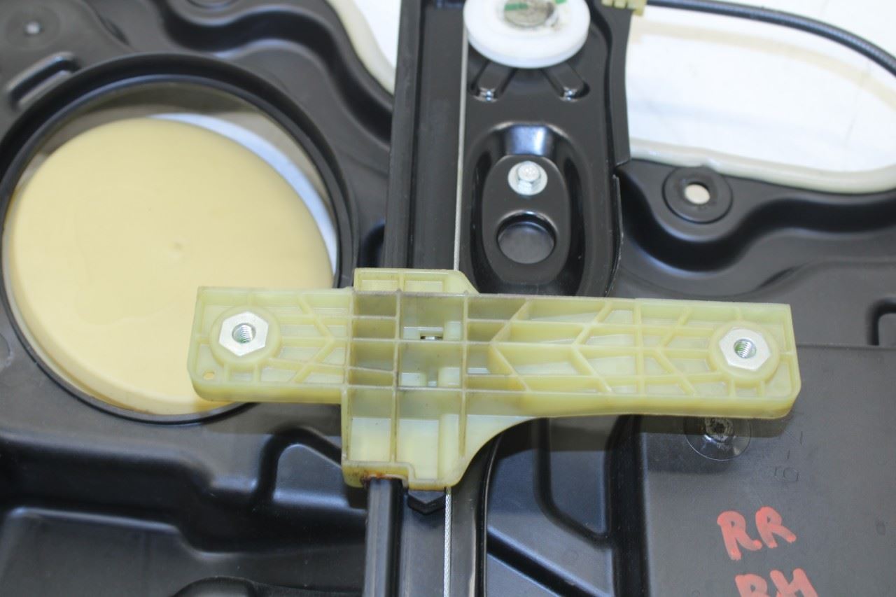 14-23 Jeep Cherokee 75th Anniversary Rear Right Door Window Regulator w/ Carrier - Alshned Auto Parts