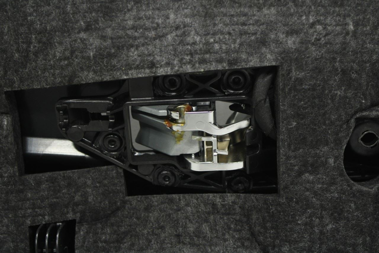 2013-16 Porsche Panamera 4 Front Right Passenger Door Trim Panel 970555912067P8 - Alshned Auto Parts