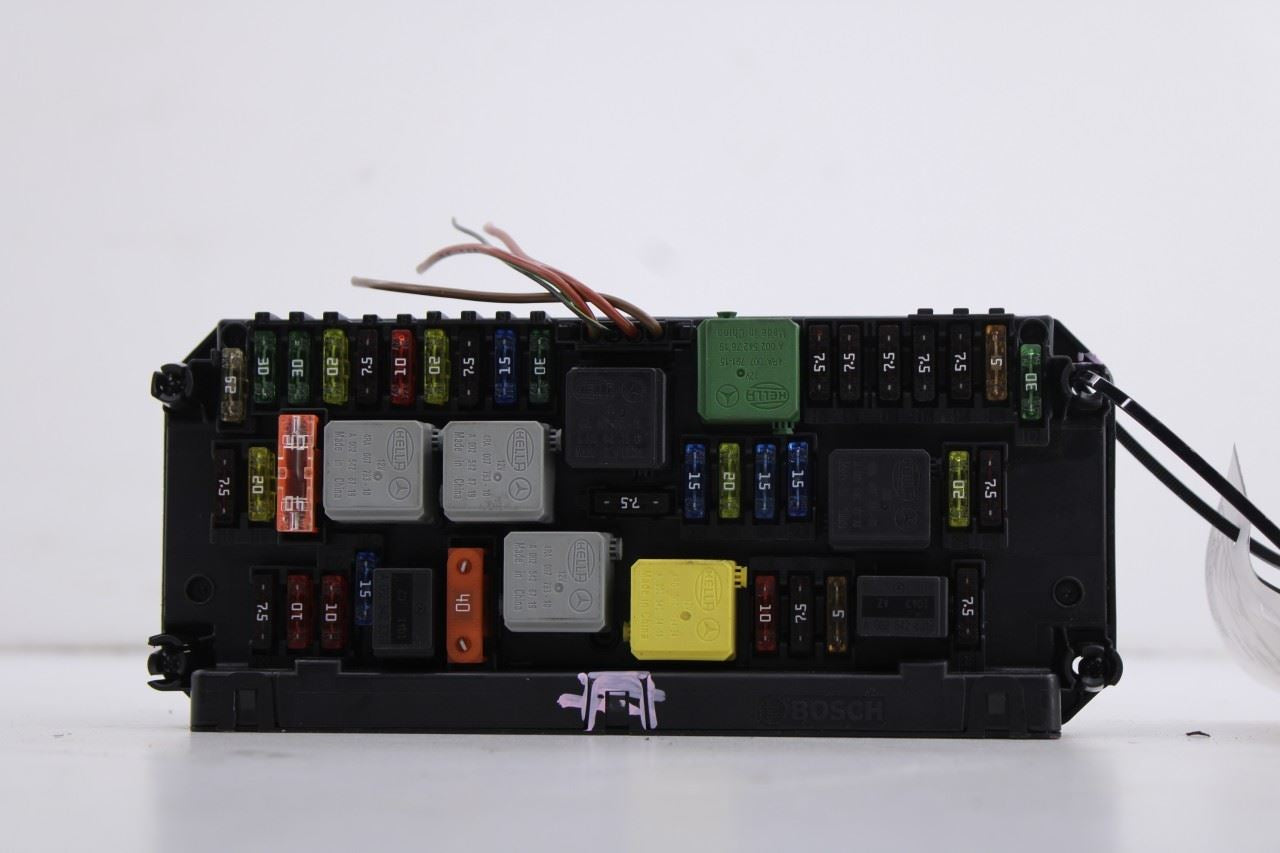 10-13 Mercedes-Benz E350 Luxury 3.5L Front SAM Fuse Relay Junction Block *ReaD*2