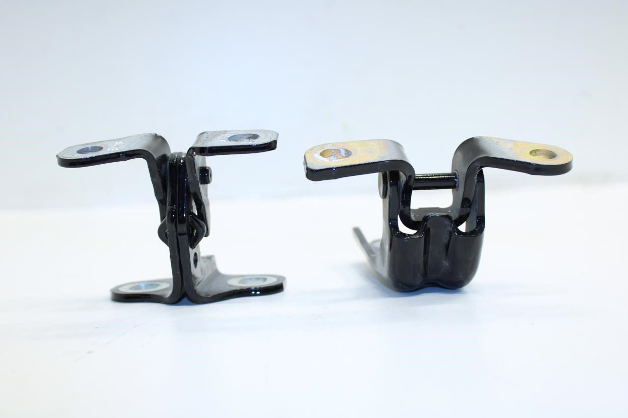 18-24 GMC Terrain Denali Rear Right Side Door Hinge Upper and Lower 13590932 OEM - Alshned Auto Parts