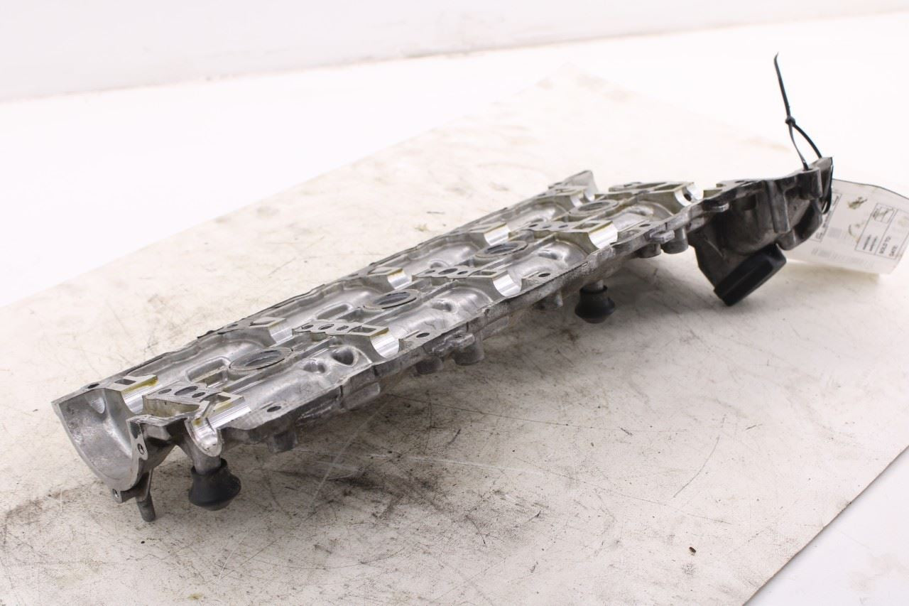 2007-2011 Mercedes-Benz S550 5.5L Right Side Engine Cylinder Head Valve Cover7