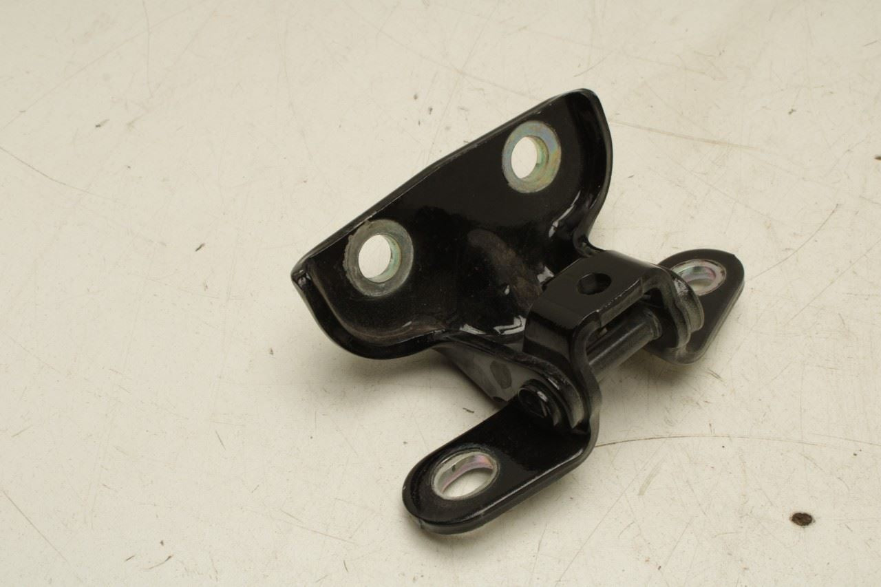23-25 Kia Sportage Hybrid EX Rear LH Door Hinge Upper and Lower Pair 79410-D8000 - Alshned Auto Parts