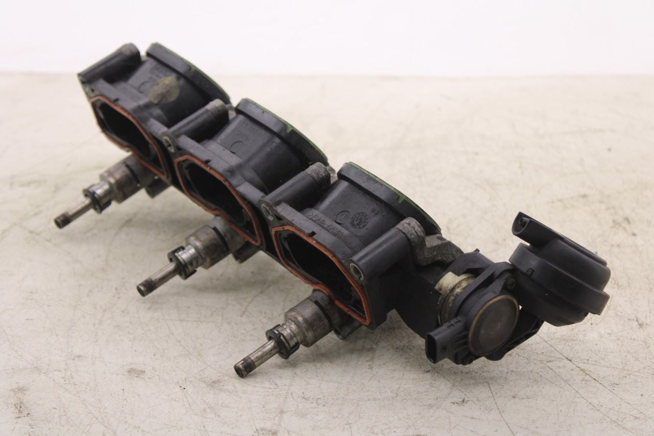 12-15 Audi A7 Premium 3.0L Right Side Engine Lower Intake Manifold w/ Injectors4