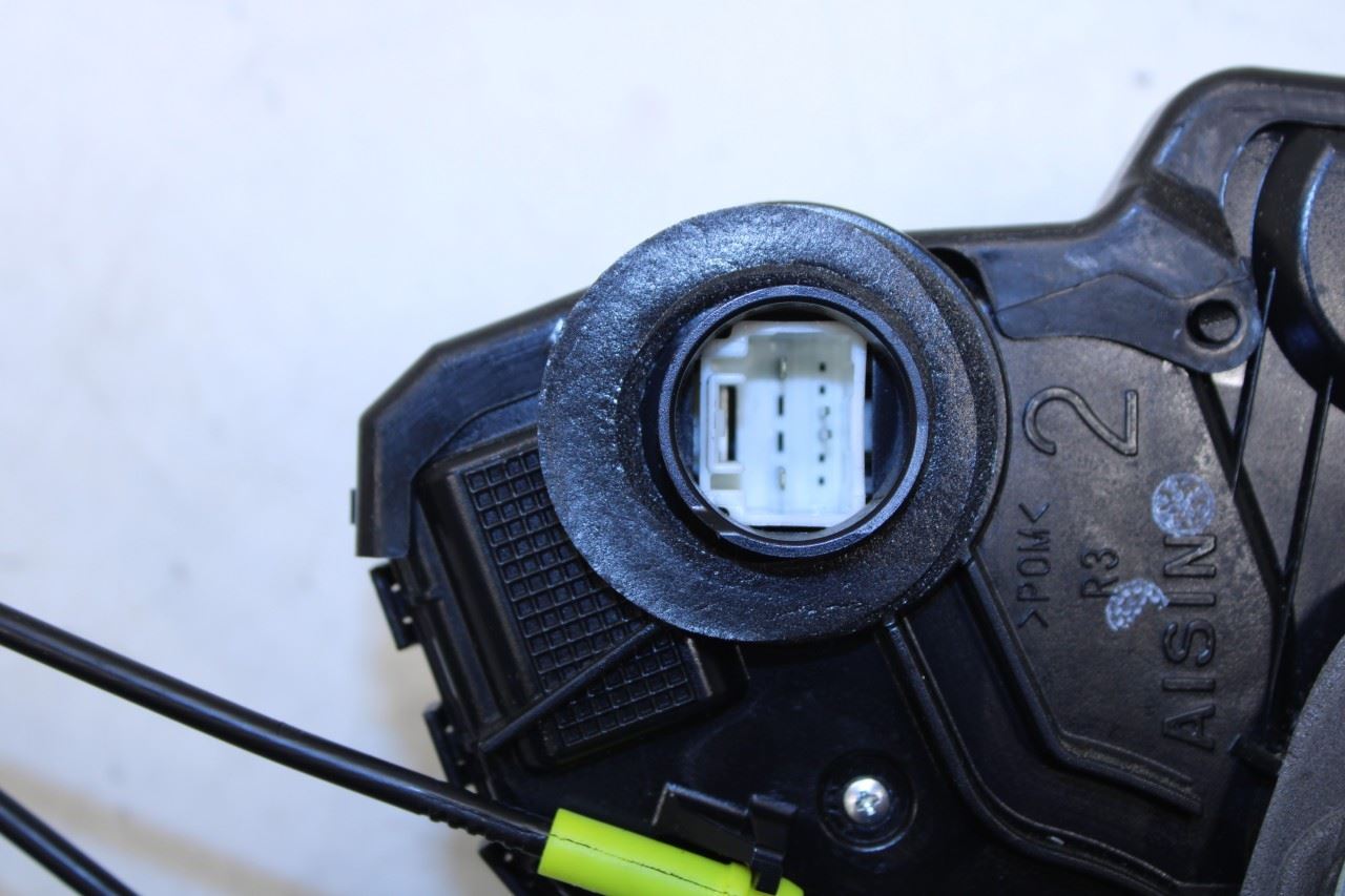 2013-2020 Lexus GS350 Front Right Side Door Lock Latch Actuator 69030-42230 OEM - Alshned Auto Parts