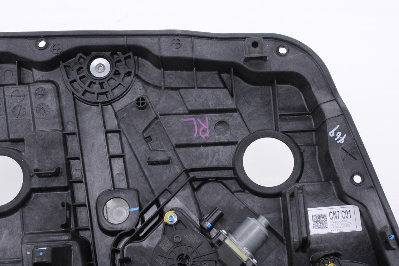 21-20 Hyundai Elantra SE RR LH Door Window Regulator w/ Carrier and Motor *ReaD*4