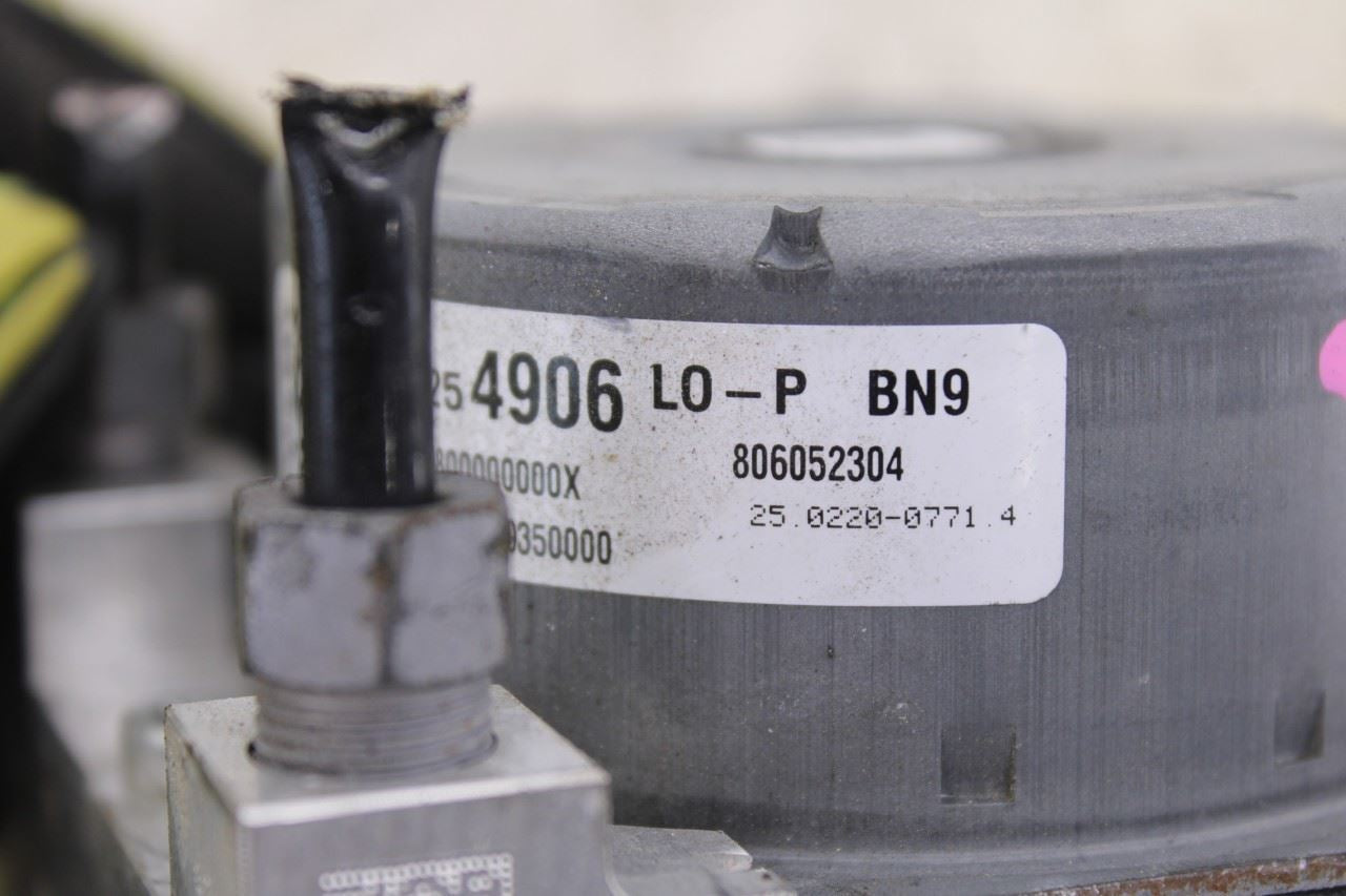 2018-2019 Chevrolet Equinox LT 1.5L ABS Anti Lock Brake Pump Control Module OEM11