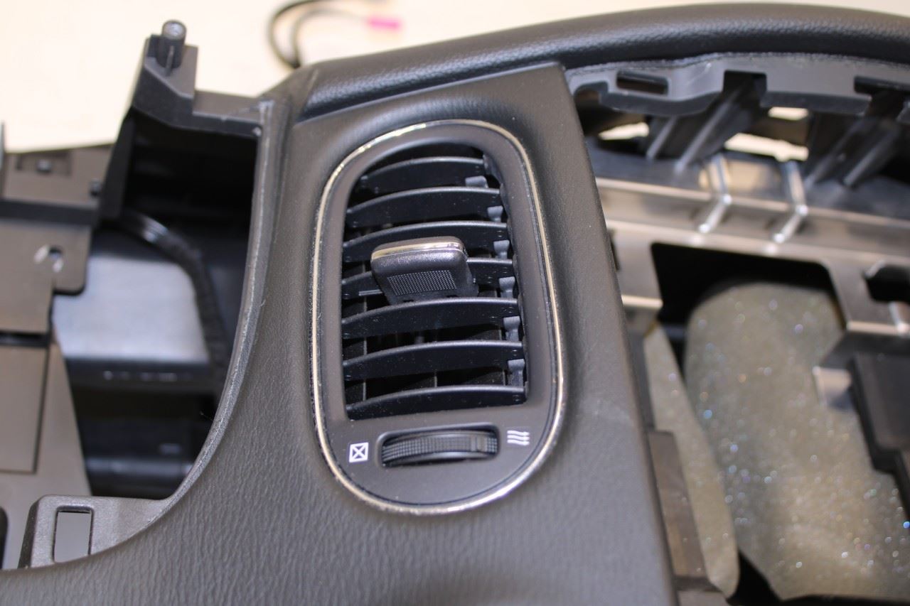 2016-2017 Infiniti QX50 Dash Instrument Panel 68200-5UB1B OEM - Alshned Auto Parts