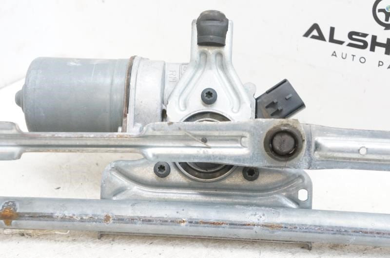 2008-2011 Chrysler Town and Country 3.8L Front Windshield Wiper Linkage w/ Motor3