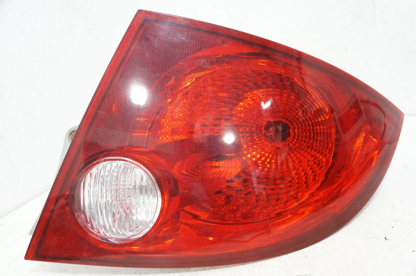 2005-2010 Chevrolet Cobalt Passenger Right Tail Light Assembly 19418415 OEM - Alshned Auto Parts