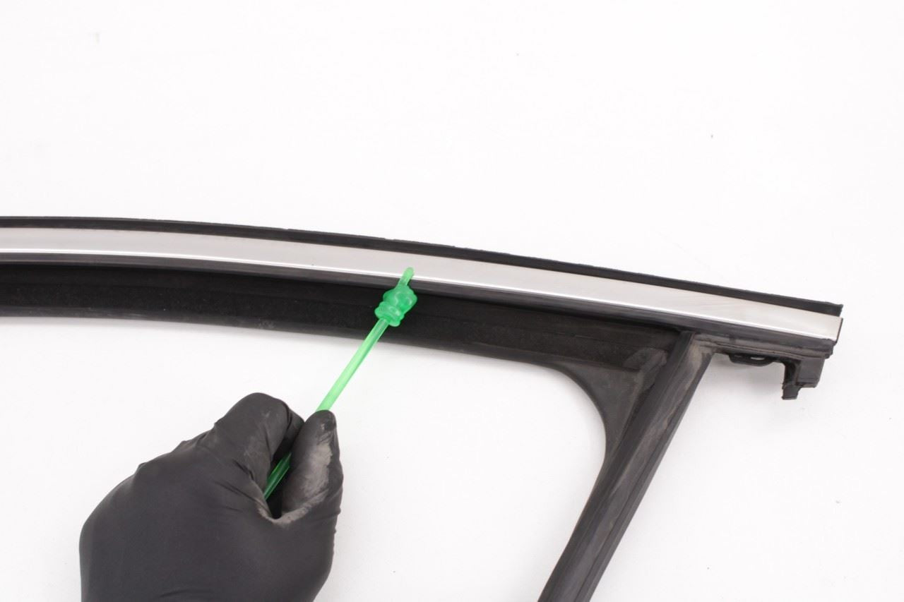 16-20 KIA Sorento EX FR LH Door Run Channel w/ Belt Outer and Inner Weatherstrip - Alshned Auto Parts
