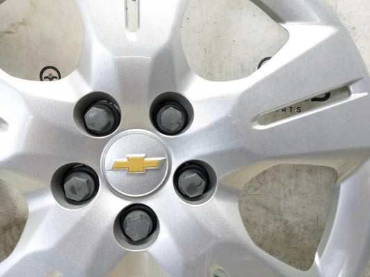 2015-2018 Chevrolet Trax 16'' Wheel Cover HubCap 95321383 OEM