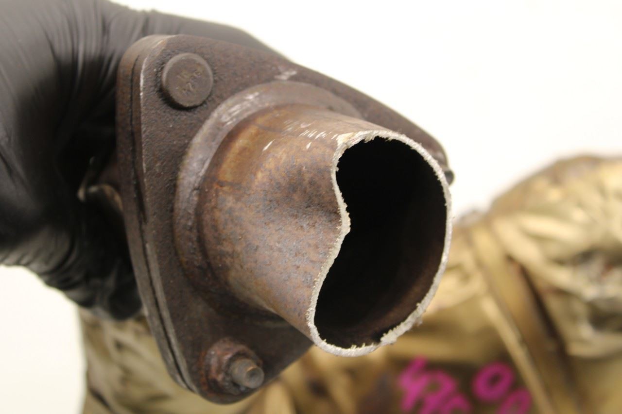 2019-2022 Jeep Cherokee Latitude 3.2L 4x4 Right Side Exhaust Pipe 68337774AB OEM - Alshned Auto Parts