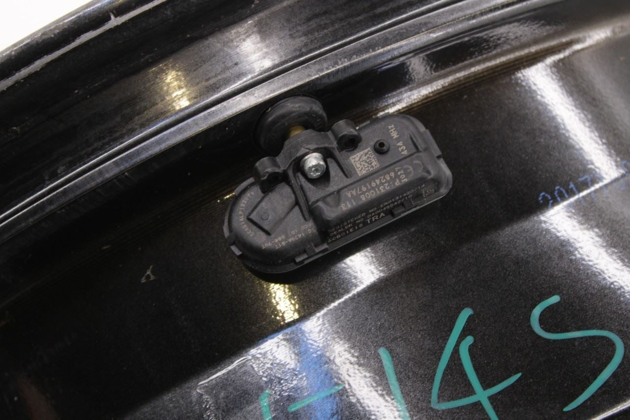 2017-2018 Jeep Cherokee Limited Aluminum Wheel R18x7.0J 5 V Spoke 5SN87DD5AB OEM - Alshned Auto Parts