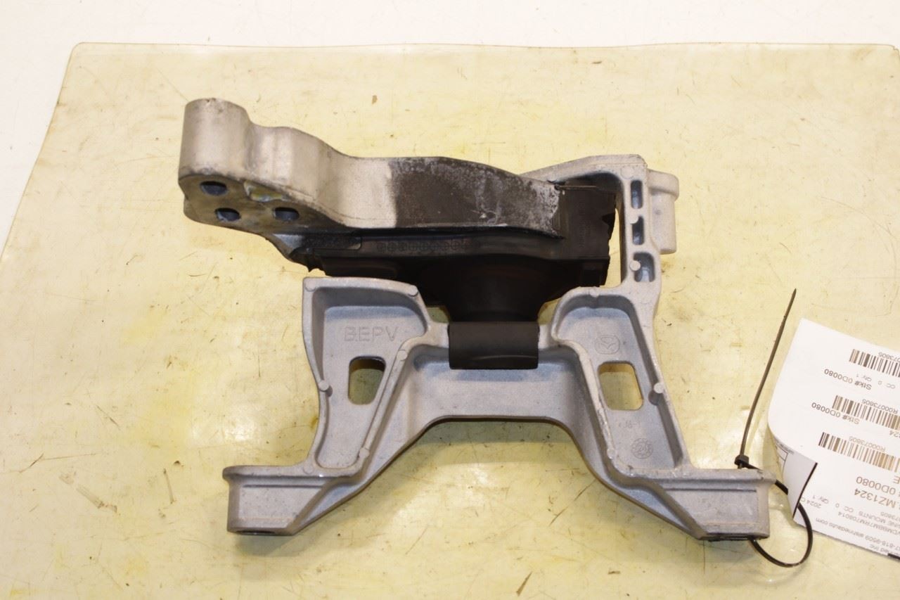 20232025 Mazda CX30 2.5 S 2.5L AWD Front Right Engine Support Mount Bracket - Alshned Auto Parts