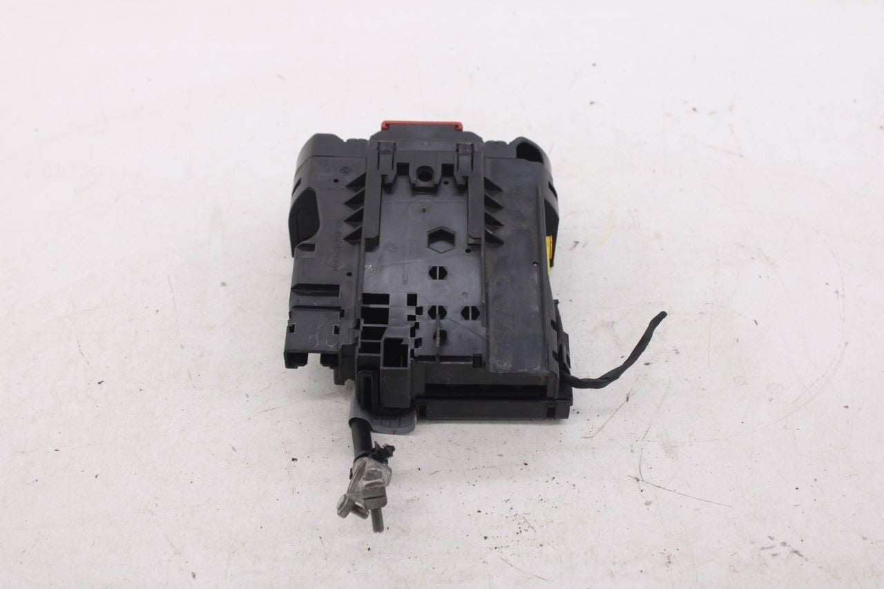 08-15 Mercedes-Benz C350 Sport 3.5L RWD Battery Terminal Junction Fuse Relay Box - Alshned Auto Parts