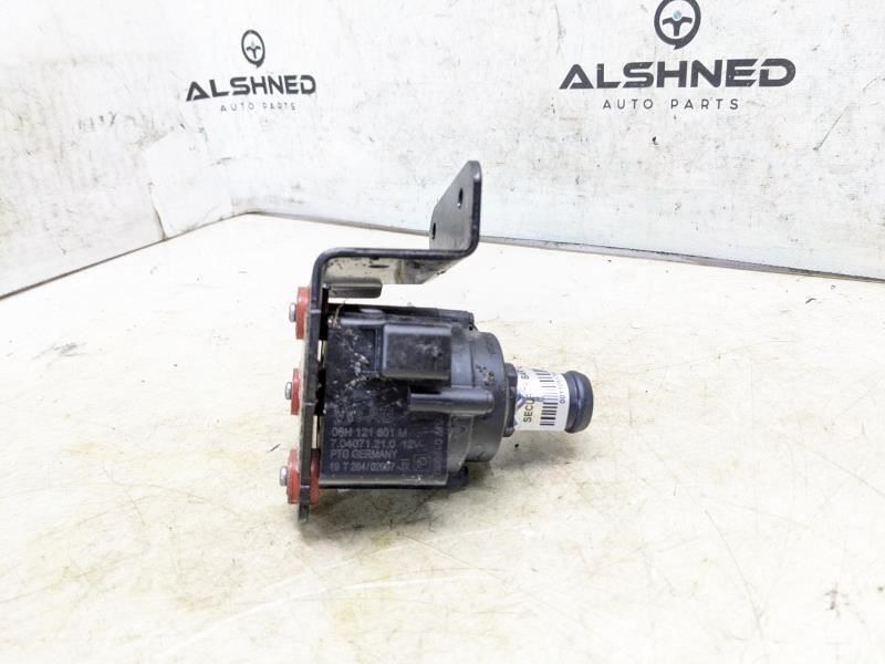 18-23 Audi S5 Right Upper Coolant Auxiliary Water Pump w Bracket 06H-121-601 OEM - Alshned Auto Parts