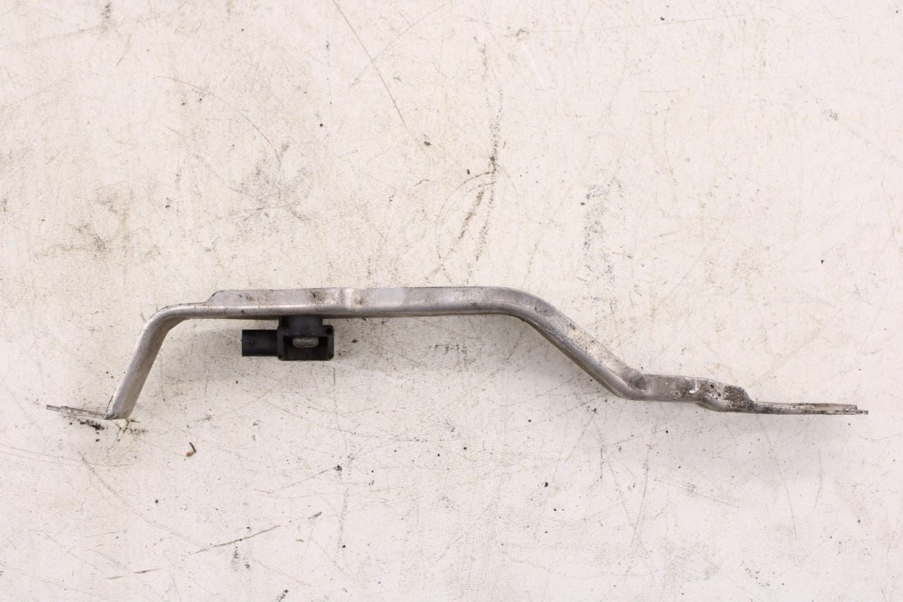 12-18 Audi A7 Premium Front Bumper RH and LH Side Rail Mount Support Bracket Set11