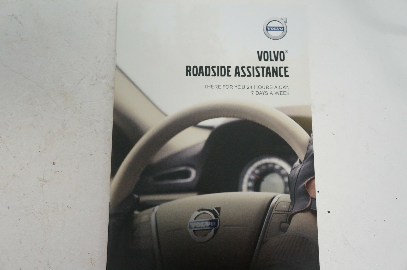 2017 Volvo S60 warranty and maintenance guide with case roadside assistance book - Alshned Auto Parts