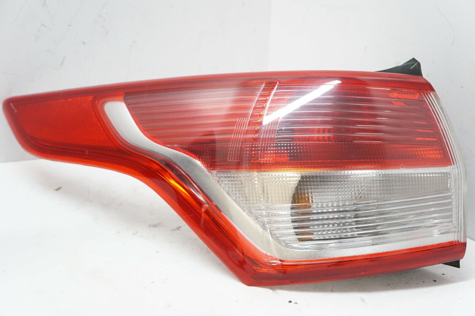 2013-2016 Ford Escape Left Rear Driver Tail Light CJ5Z-13405-B OEM - Alshned Auto Parts