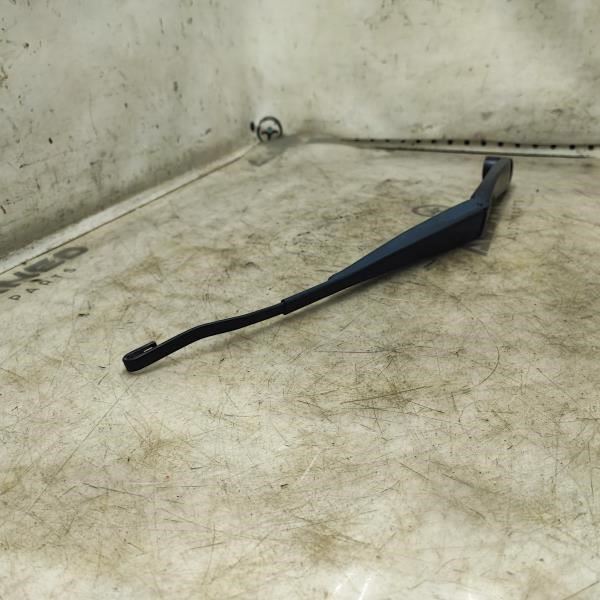 2014-2019 Kia Soul Front Left Wiper Arm 98301B2000 OEM - Alshned Auto Parts