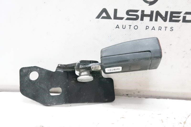 2017 Jeep Compass Right Rear Seat Belt Buckle 5SV12DX9AA OEM - Alshned Auto Parts