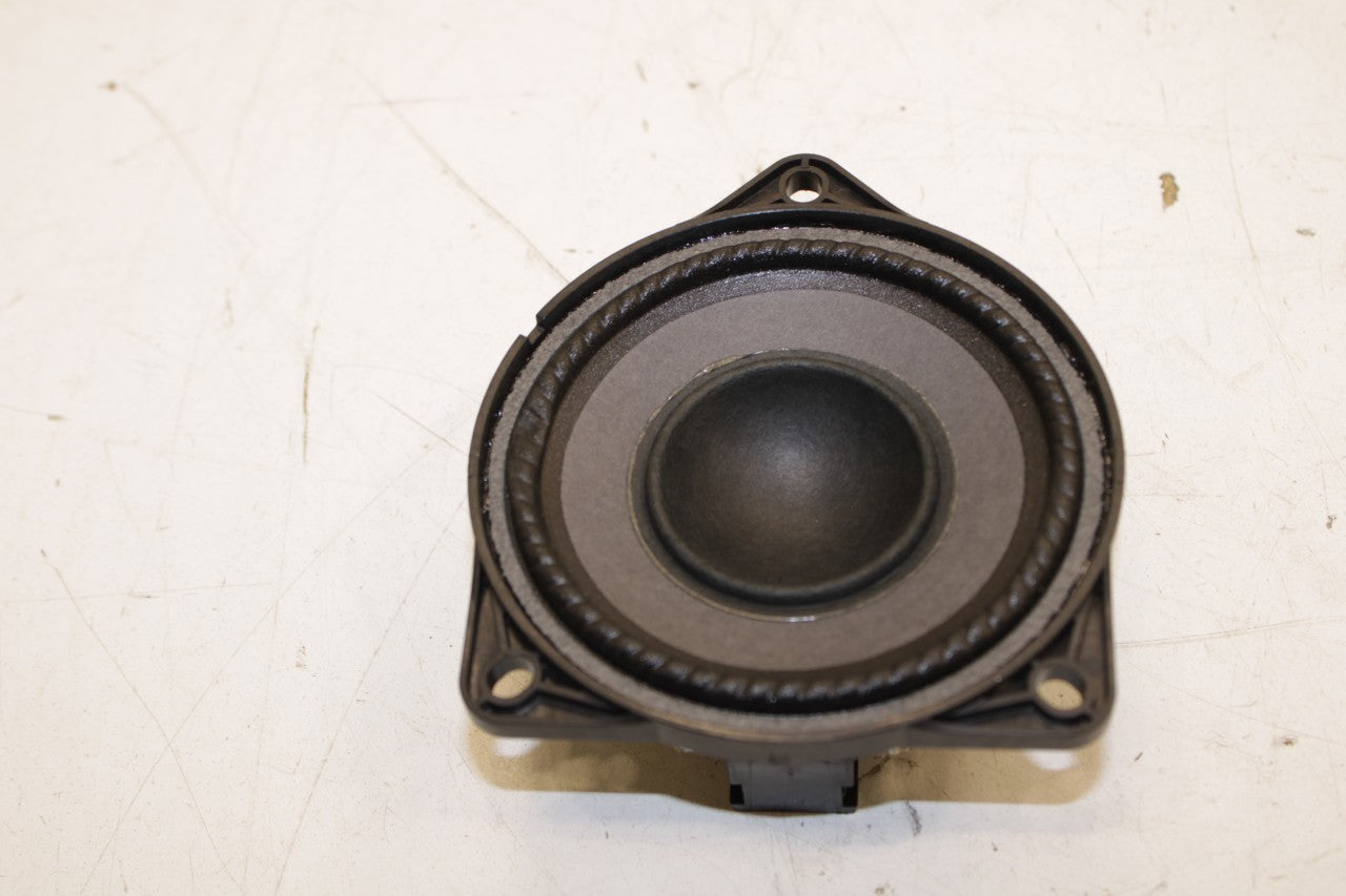 20112018 Porsche Cayenne Platinum Front Left and Right Door Mid Range Speakers - Alshned Auto Parts