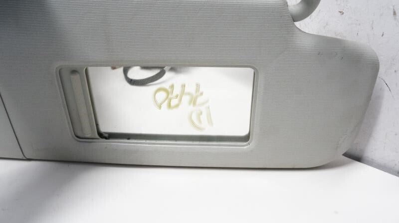 READ 11-18 Volkswagen Jetta Passenger Right Sunvisor Gray 1K0-857-552-AP-2F4 OEM - Alshned Auto Parts