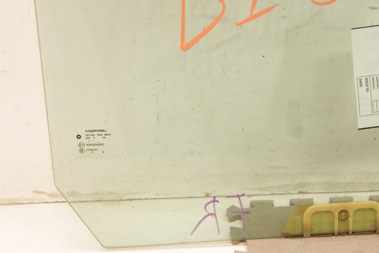 2007-2018 Jeep Wrangler Sport 2dr Front Right Door Window Glass 55395248AB OEM - Alshned Auto Parts