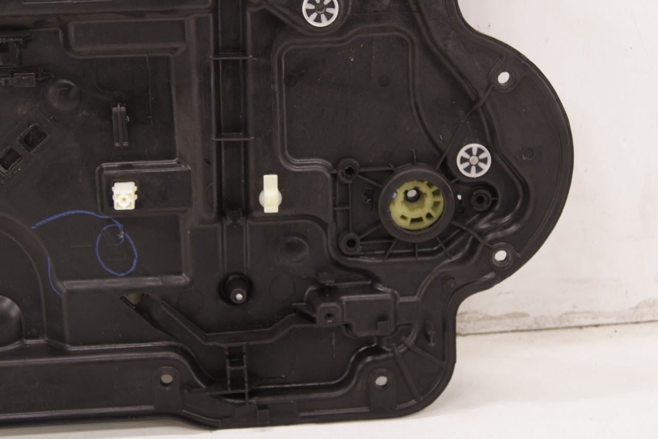 07-18 Jeep Wrangler Sport 2dr Front Right Door Window Regulator w/ Carrier *ReaD - Alshned Auto Parts