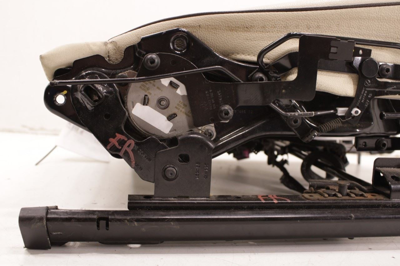 2016-18 Volkswagen Passat SE Front Right Side Seat Lower Track Frame w/ Cushion - Alshned Auto Parts