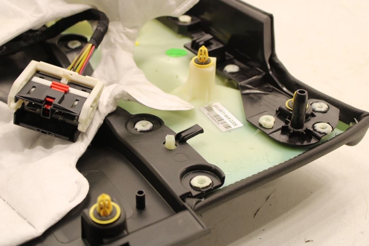 2019 GMC Acadia SLT-1 Front Right Passenger Side Door Trim Panel 84501463 OEM - Alshned Auto Parts