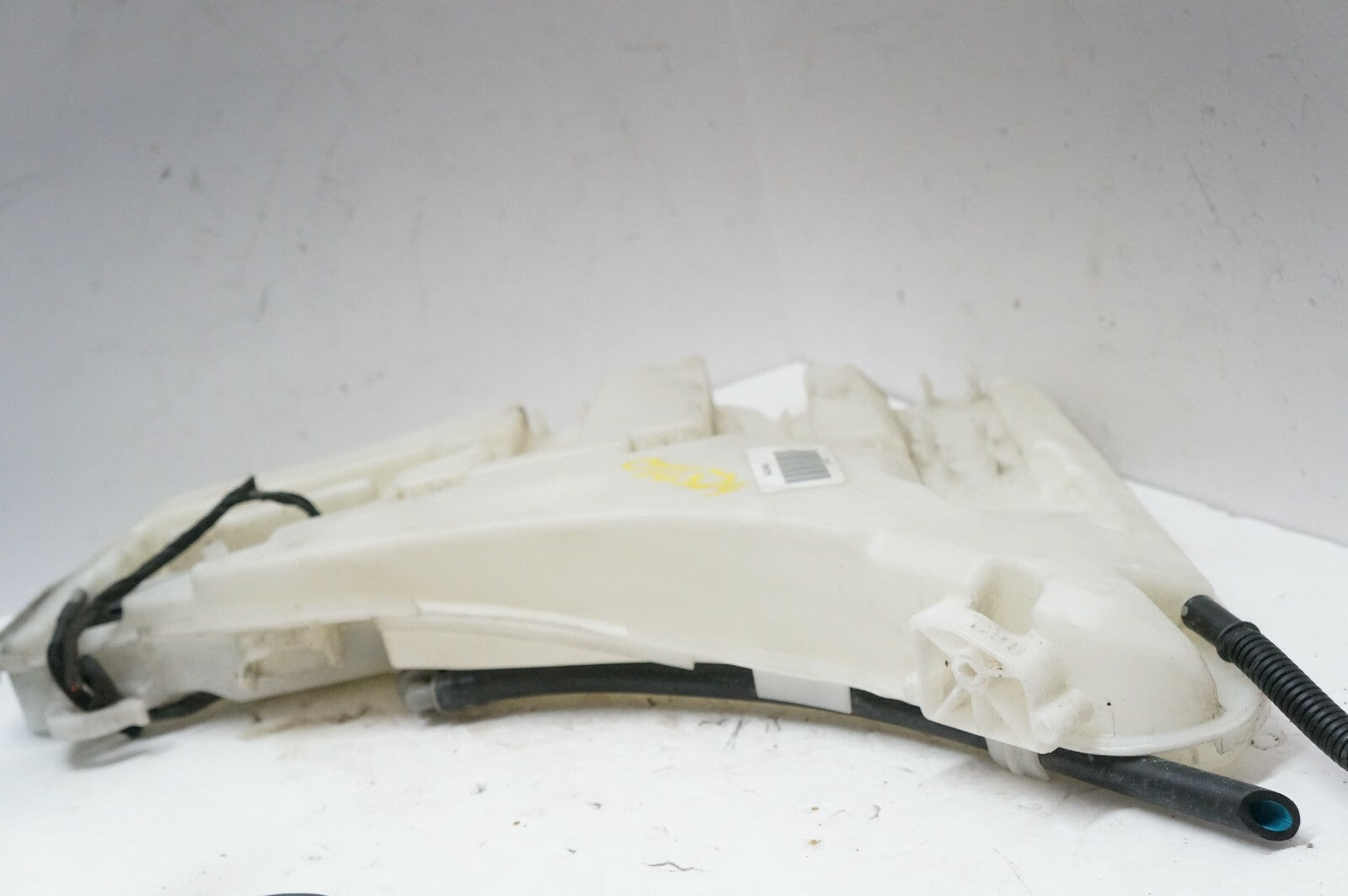 2010-2016 BMW 535I Windshield Washer Reservoir 132640-11 OEM VA3945 - Alshned Auto Parts