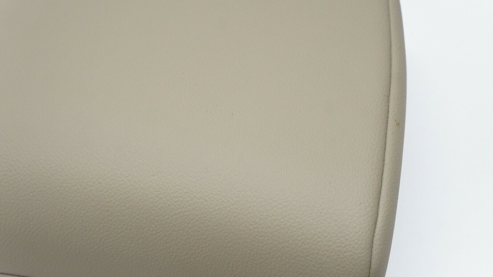 08-15 Land Rover LR2 Driver Passenger Front Headrest Beige OEM LR055584 - Alshned Auto Parts