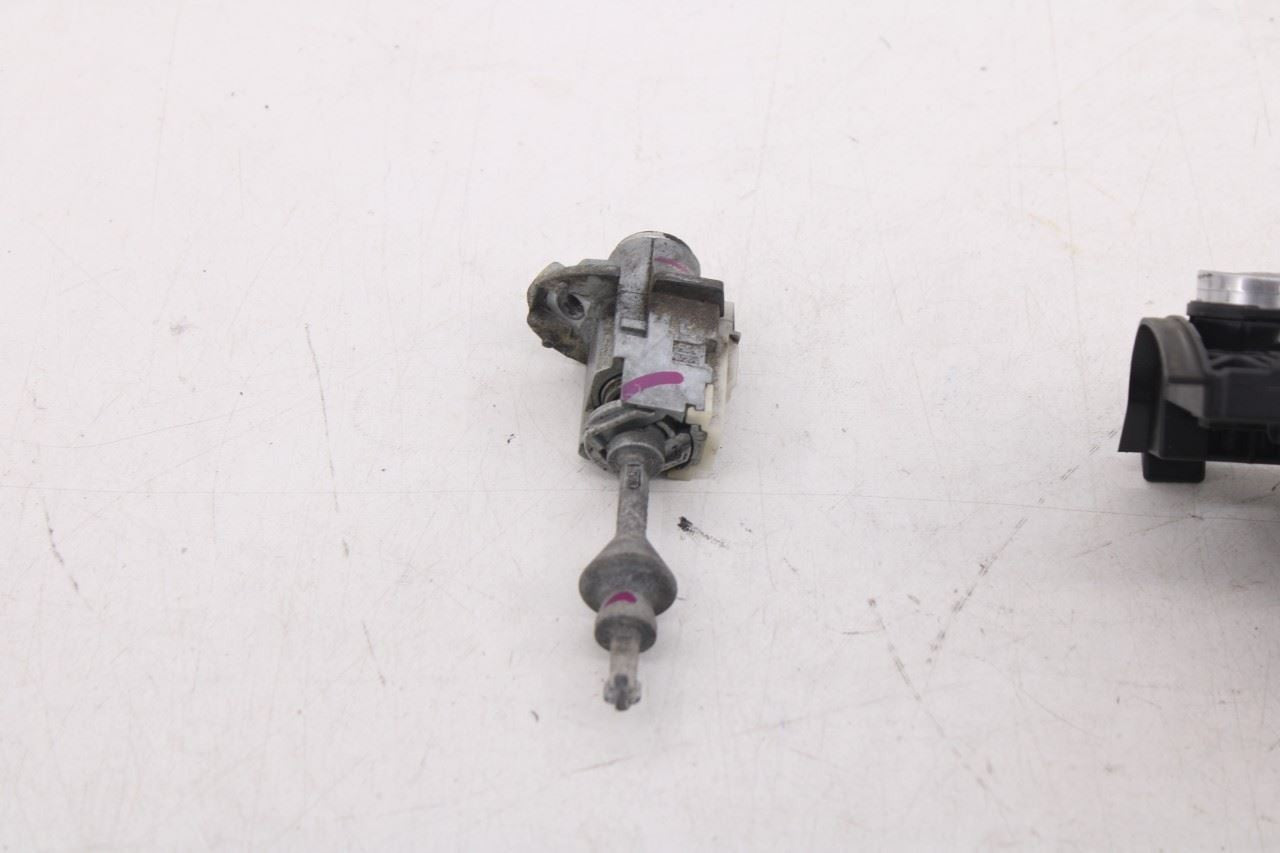 07-13 BMW X5 xDrive35i AWD Engine Ignition Switch Button w/ Key Fob Transmitter - Alshned Auto Parts