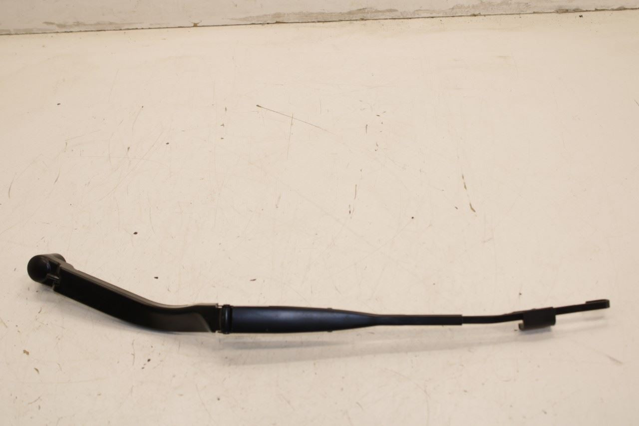 20-2025 Mazda CX-30 2.5 S Front Left and Right Windshield Wiper Arm DNBH-67-321 - Alshned Auto Parts